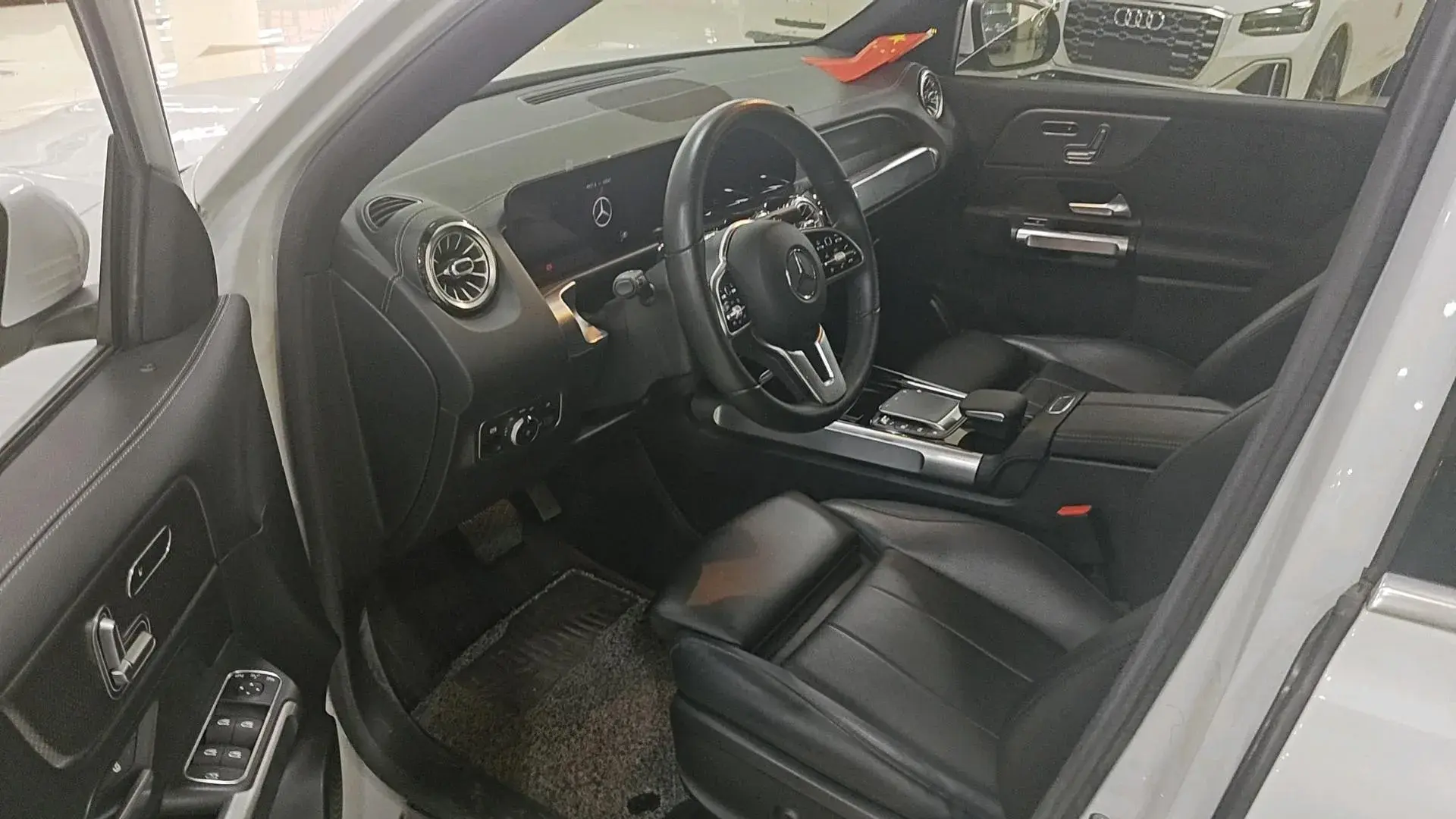 2021 MERCEDES-BENZ GLB thumbnail 2