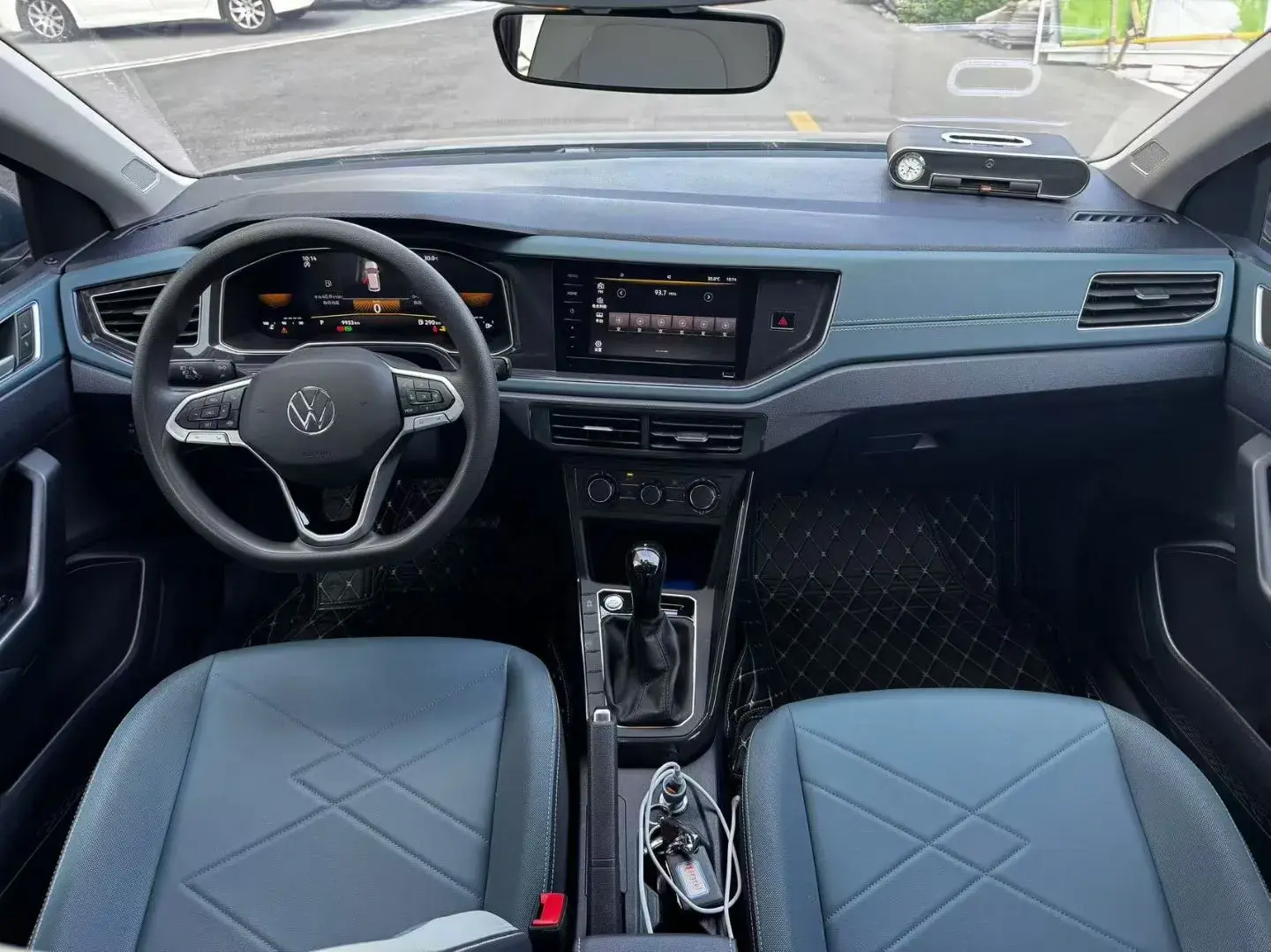 2023 VOLKSWAGEN LAVIDA thumbnail 4