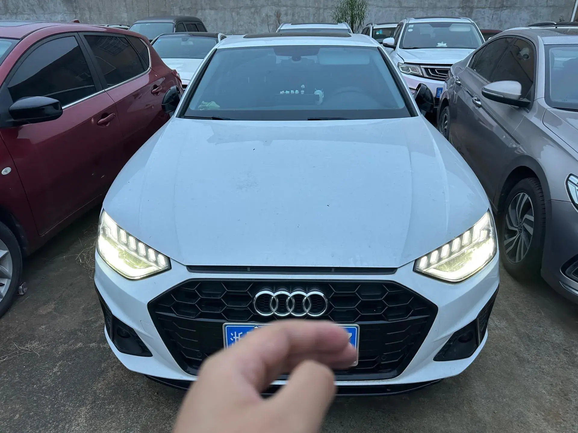 2020 AUDI A4L thumbnail 2