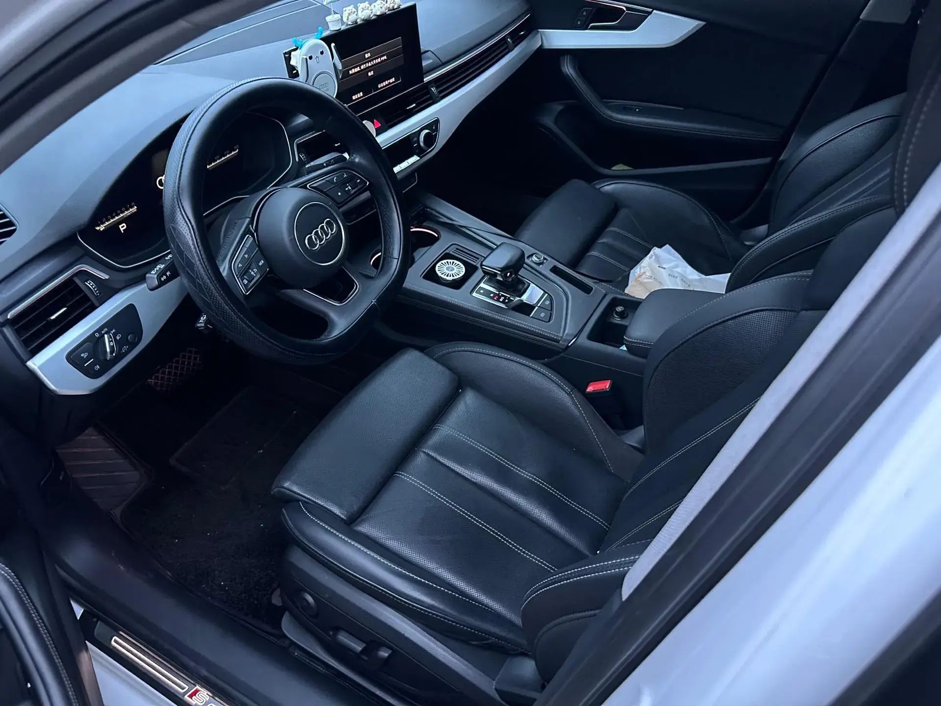 2020 AUDI A4L thumbnail 3