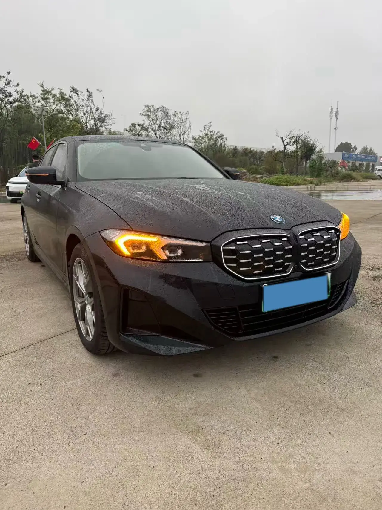 2024 BMW I3 thumbnail 3