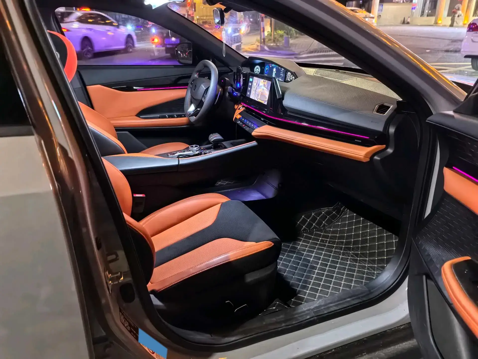 2023 CHANGAN UNI-V thumbnail 3