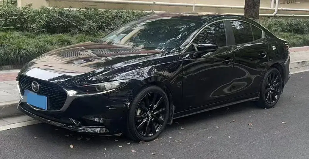 2022 MAZDA 3 view 1