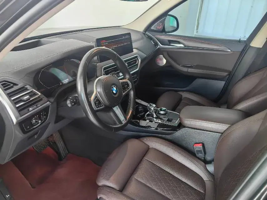 2022 BMW X3 thumbnail 4