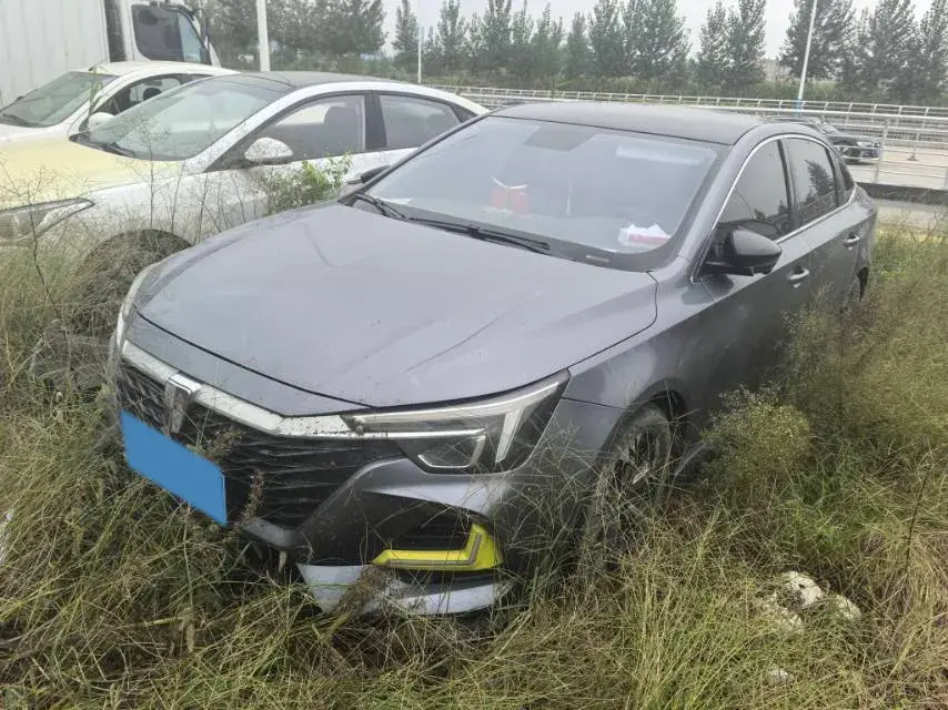 2020 ROEWE I6 view 1