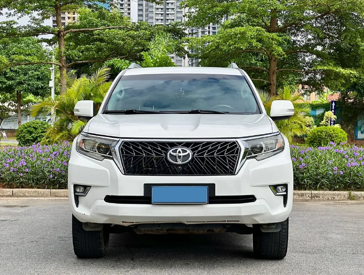 2020 Toyota Yaris 1.6T 261HP L3 6MT,autocango,china used car exporter,china ev exporter,chinese used car exporter,chinese used ev exporter