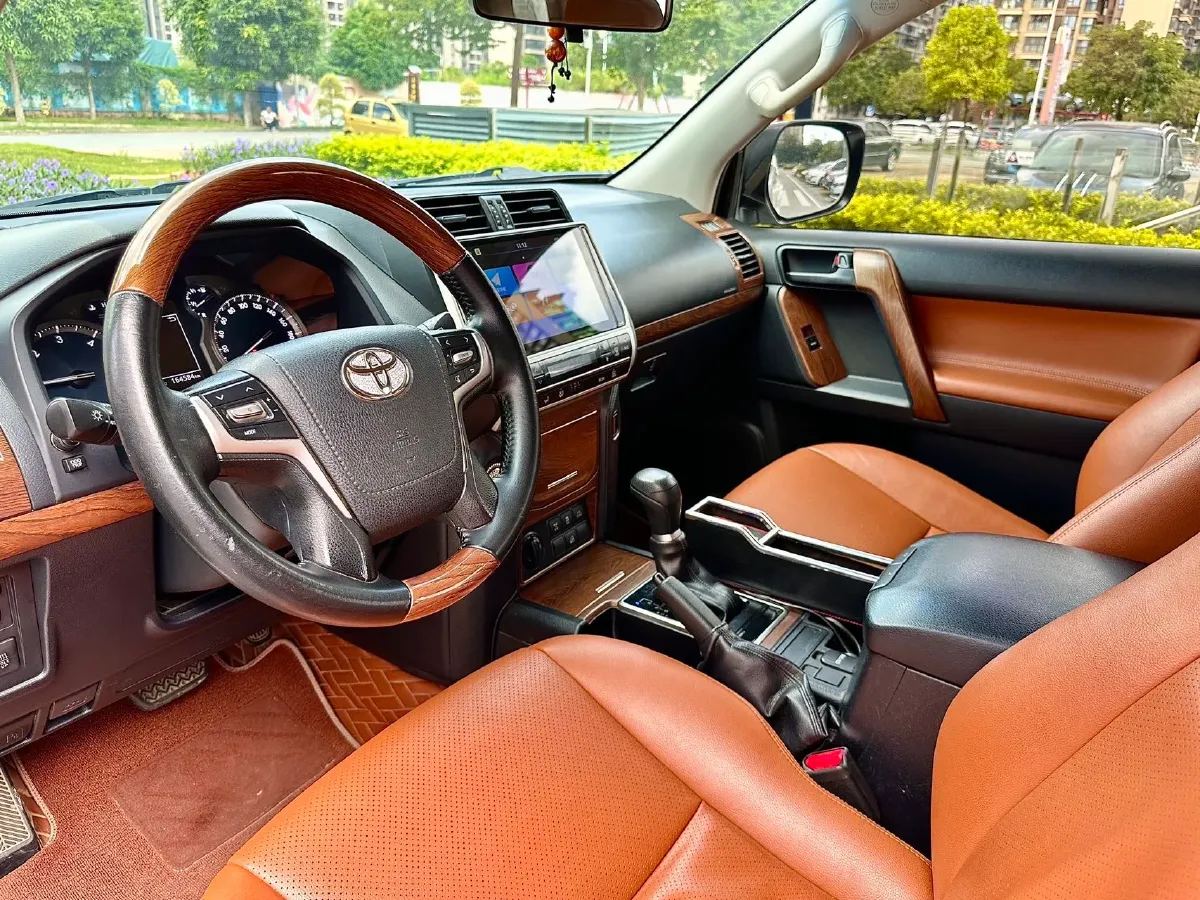 2020 Toyota Yaris 1.6T 261HP L3 6MT,autocango,china used car exporter,china ev exporter,chinese used car exporter,chinese used ev exporter