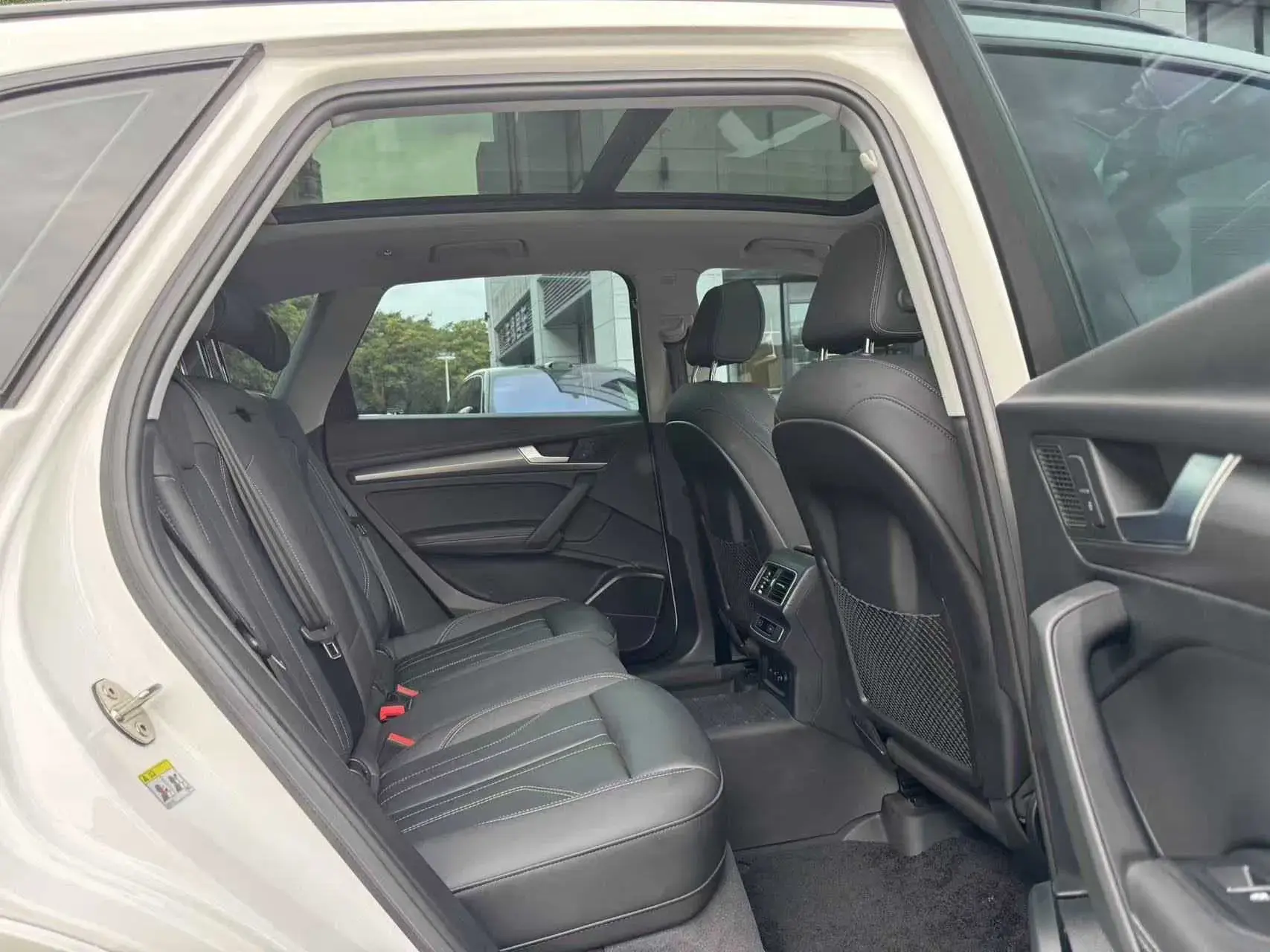 2021 AUDI Q5L thumbnail 4