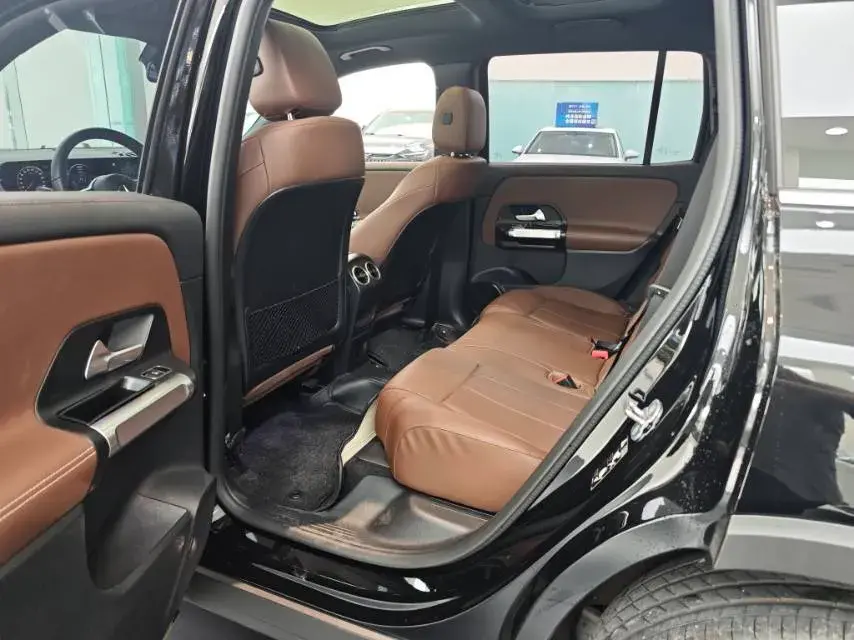 2023 MERCEDES-BENZ GLB thumbnail 4