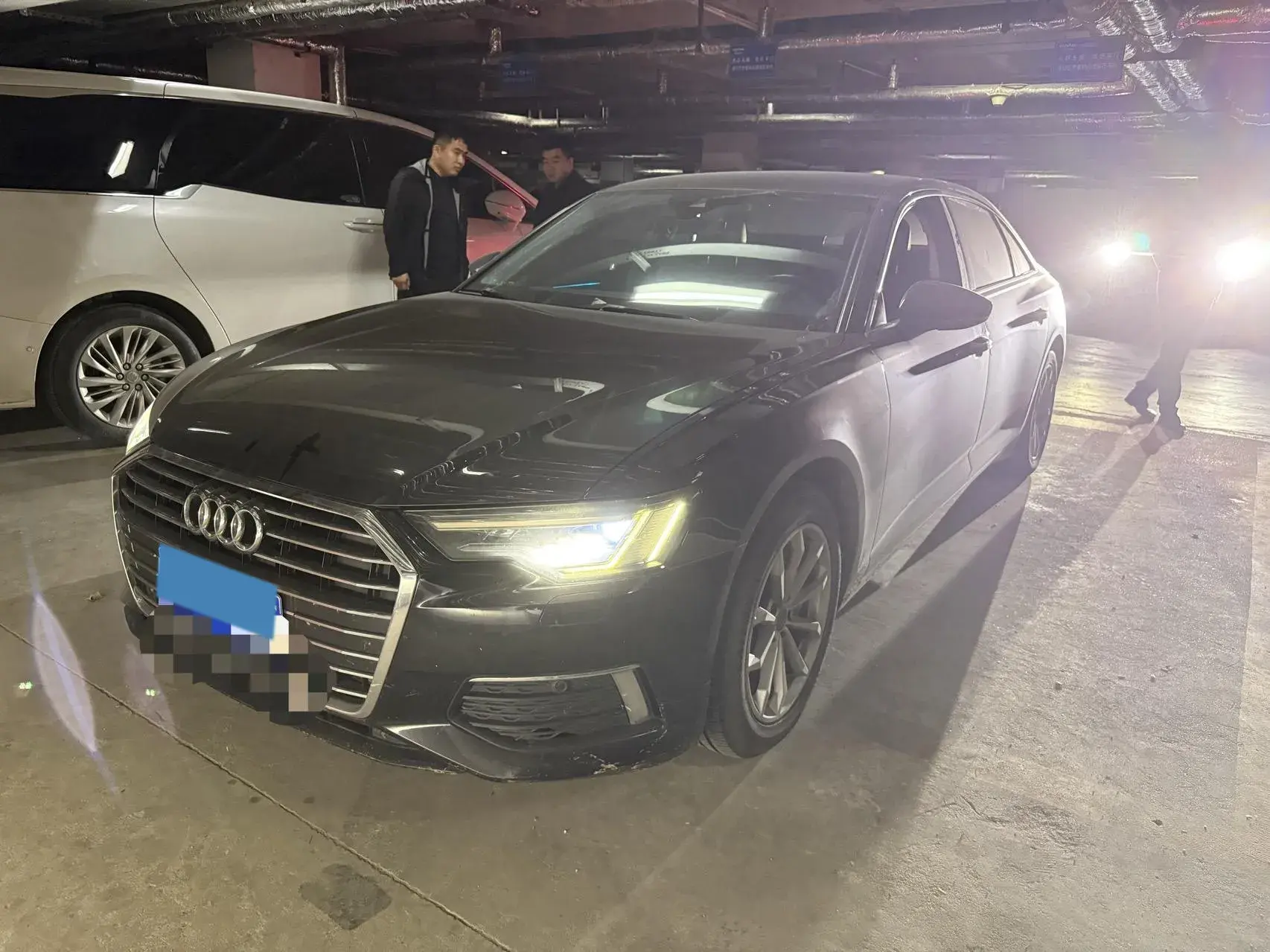 2019 AUDI A6L view 1