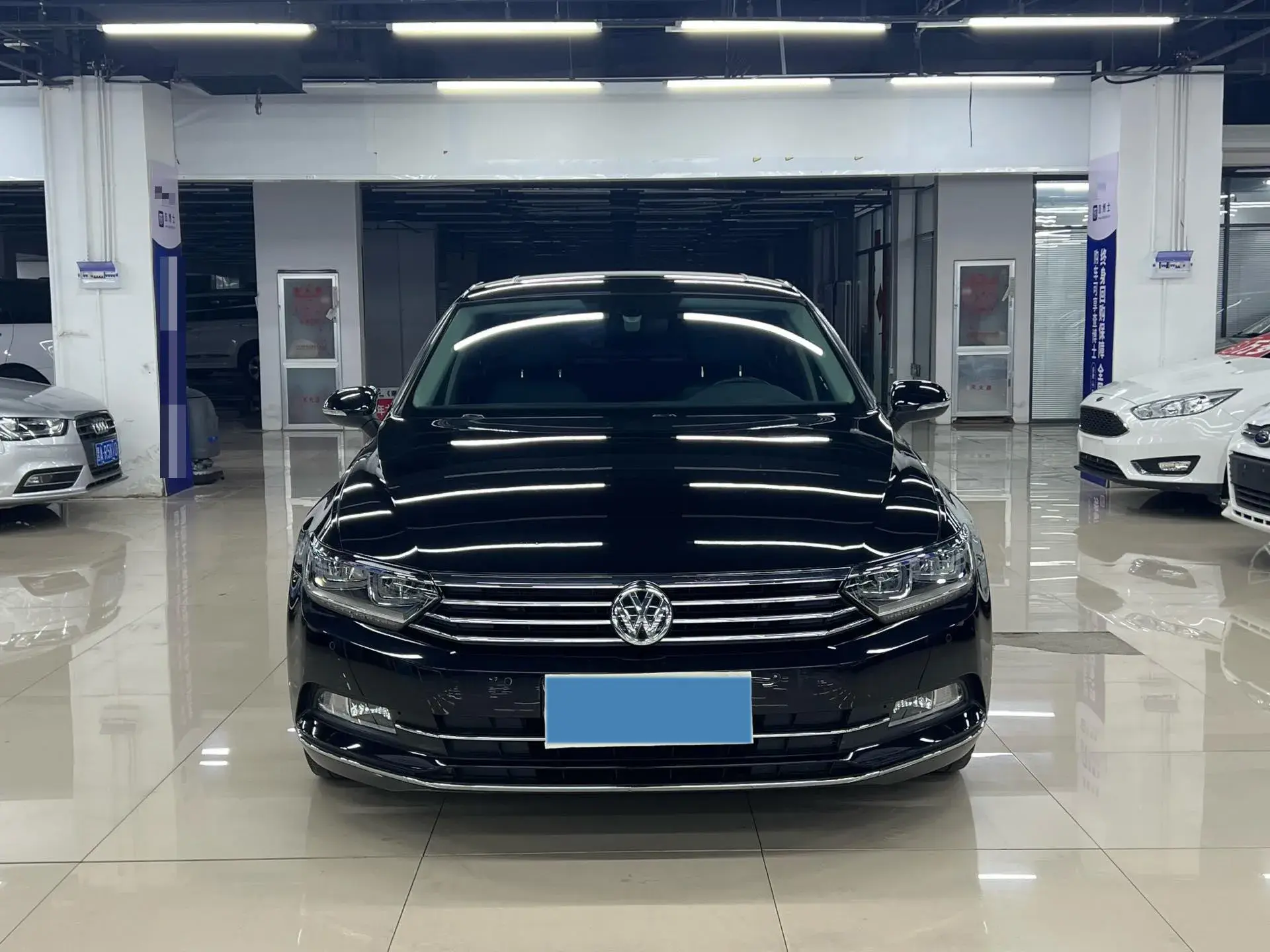 2018 VOLKSWAGEN MAGOTAN thumbnail 2