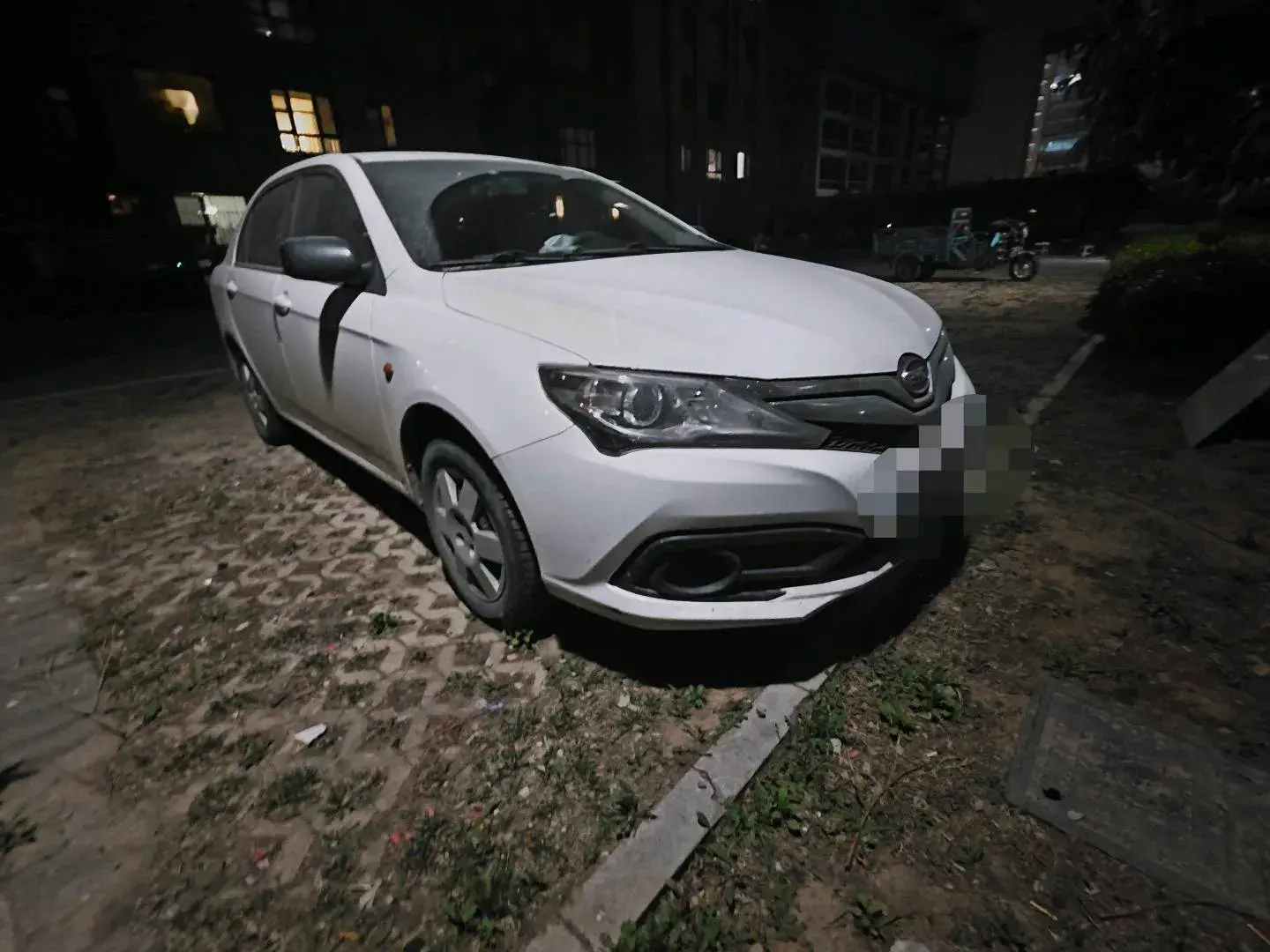 2020 BYD F3 thumbnail 2