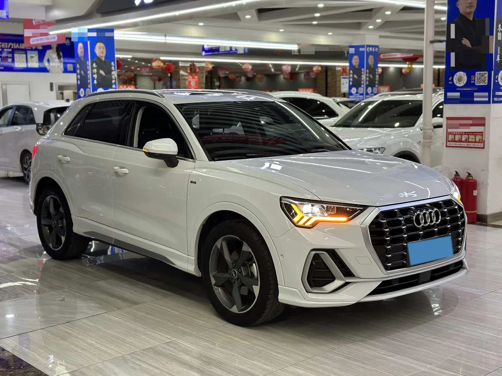 2021 AUDI Q3 thumbnail 3