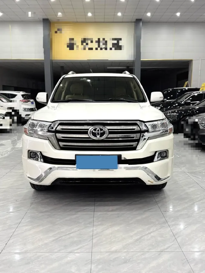 2015 Toyota Land Cruiser 4.6L 310HP V8 6AT,autocango,china used car exporter,china ev exporter,chinese used car exporter,chinese used ev exporter