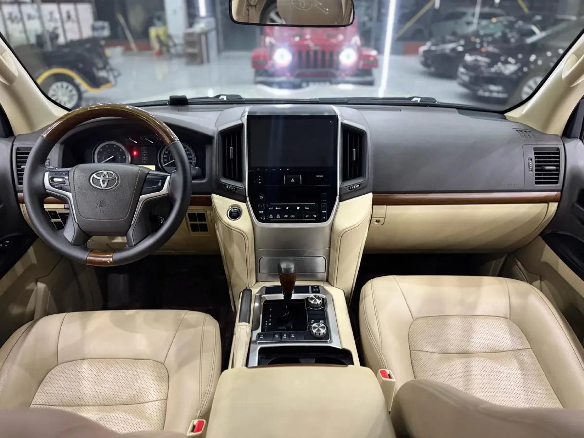 2015 Toyota Land Cruiser 4.6L 310HP V8 6AT,autocango,china used car exporter,china ev exporter,chinese used car exporter,chinese used ev exporter