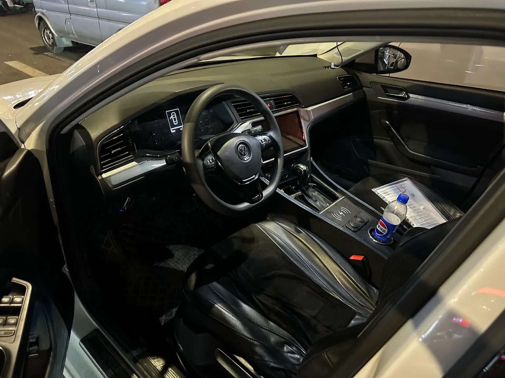 2019 VOLKSWAGEN LAMANDO thumbnail 3