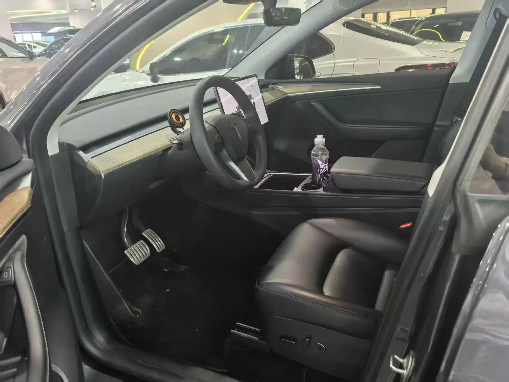 2022 TESLA MODEL thumbnail 4