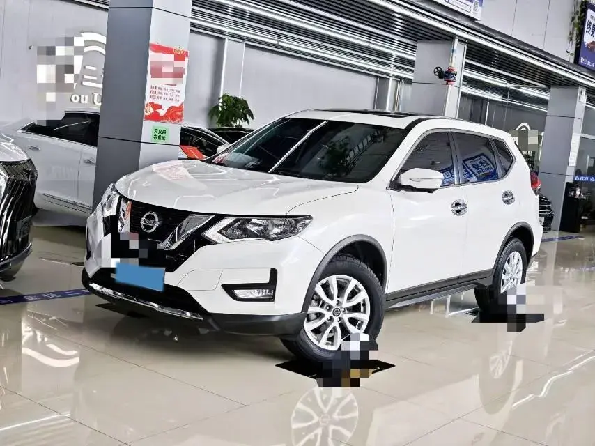 2021 NISSAN X-TRAIL view 1