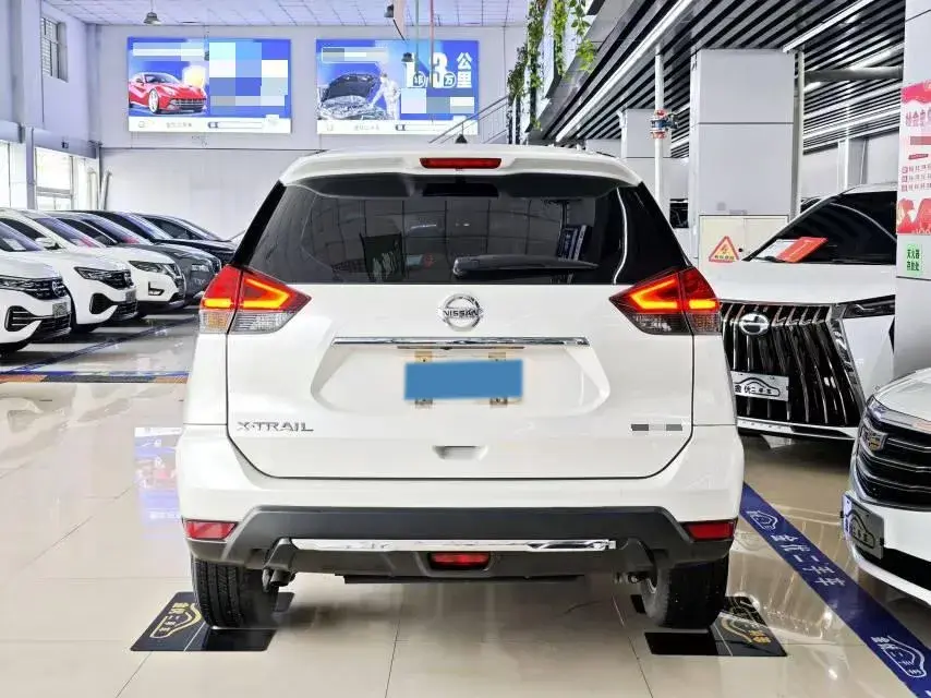 2021 NISSAN X-TRAIL thumbnail 3