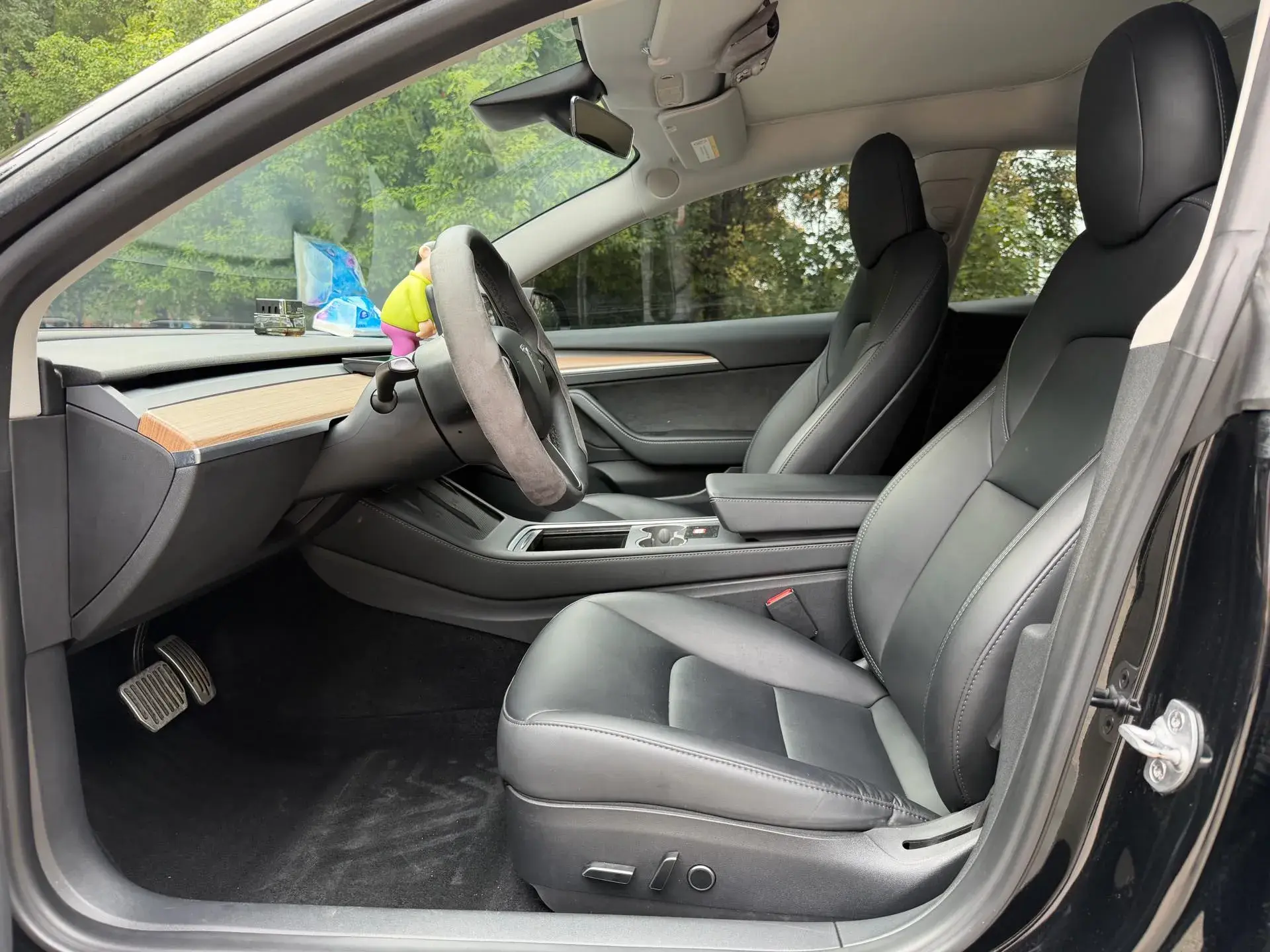 2022 TESLA MODEL thumbnail 4