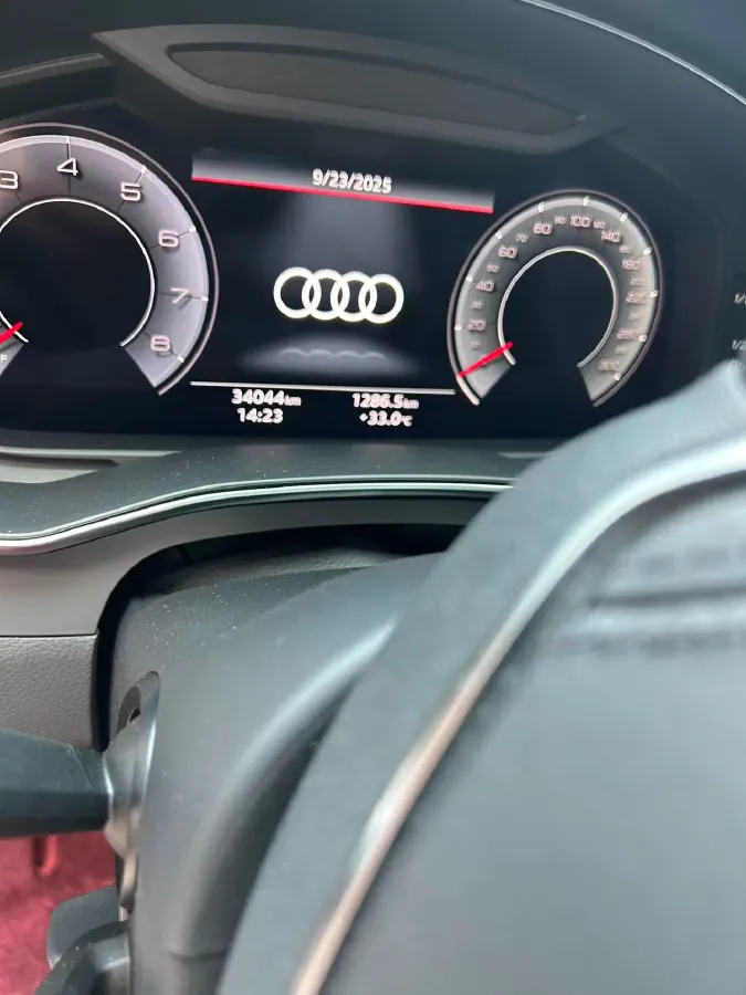 2024 Audi A6L 2.0T 245HP L4 7DCT,autocango,china used car exporter,china ev exporter,chinese used car exporter,chinese used ev exporter