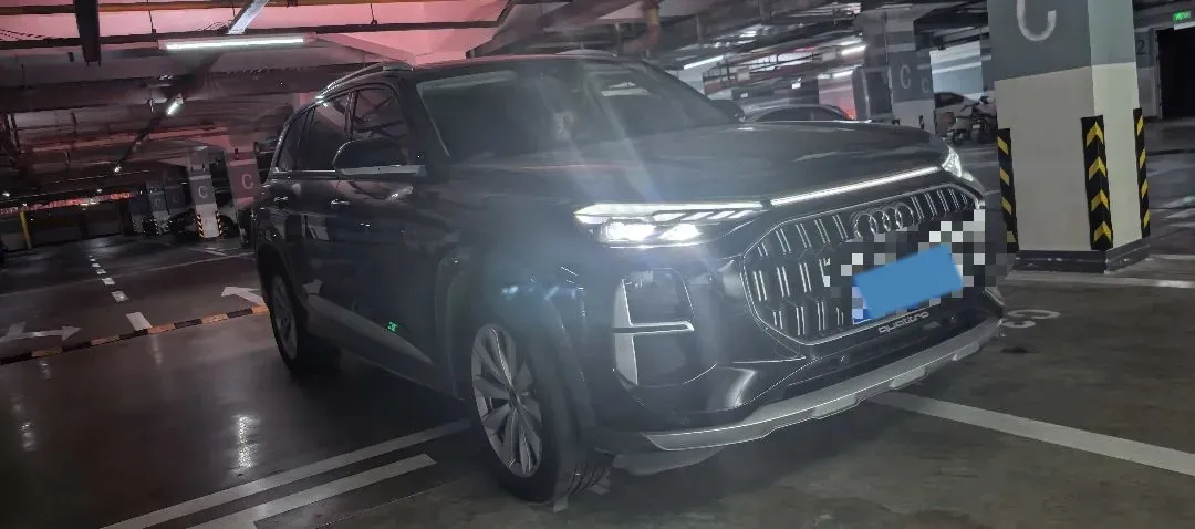 2024 Audi Q6 2.0T 265HP L4 7DCT,autocango,china used car exporter,china ev exporter,chinese used car exporter,chinese used ev exporter