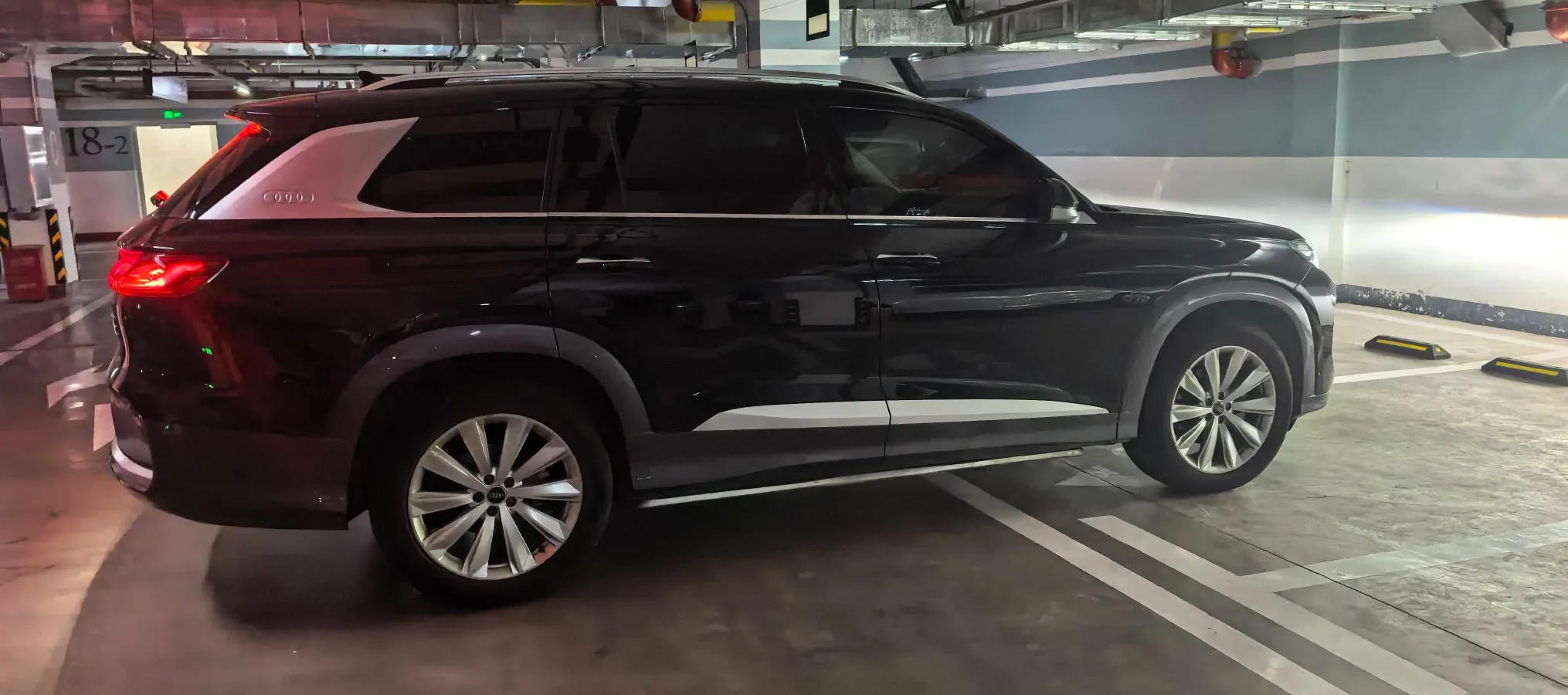 2024 Audi Q6 2.0T 265HP L4 7DCT,autocango,china used car exporter,china ev exporter,chinese used car exporter,chinese used ev exporter