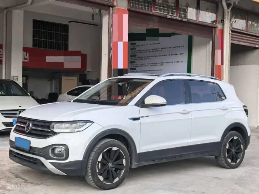 2021 VOLKSWAGEN TACQUA view 1