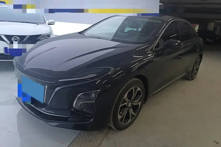 2023 HONGQI E-QM5 view 1