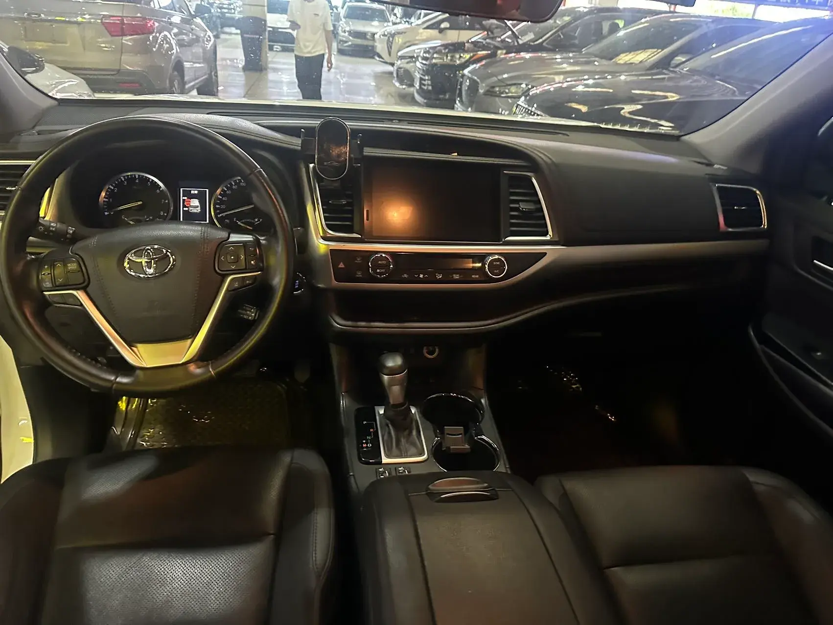 2018 TOYOTA HIGHLANDER thumbnail 4