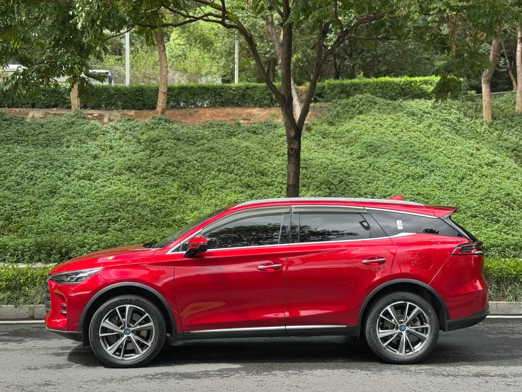 2018 BYD TANG thumbnail 3