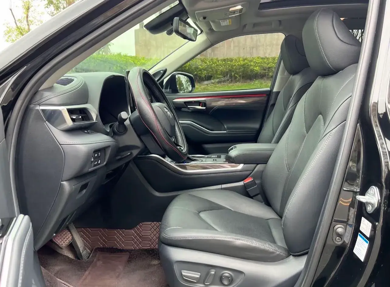 2022 TOYOTA HIGHLANDER thumbnail 3