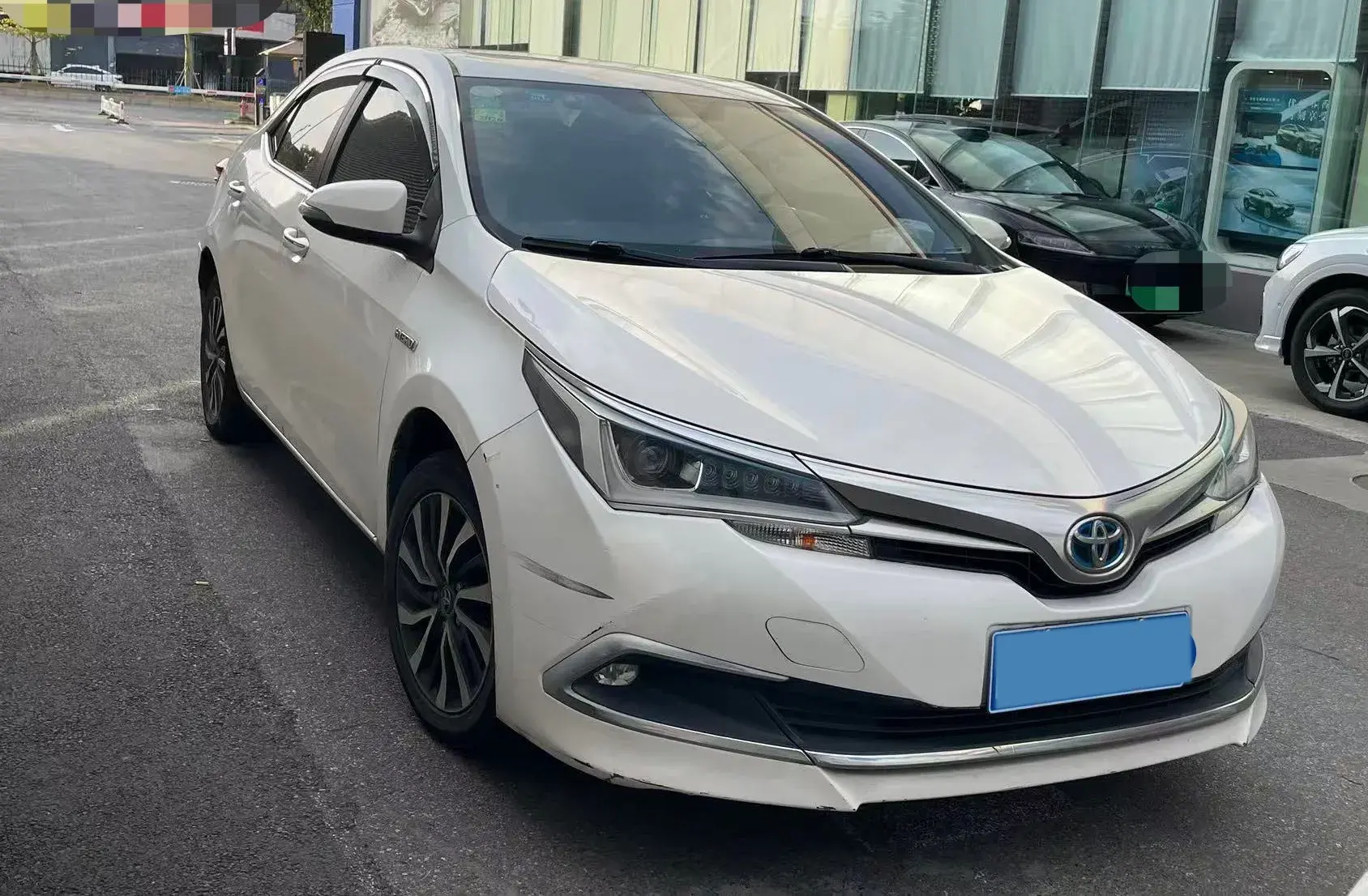 2017 TOYOTA COROLLA thumbnail 2