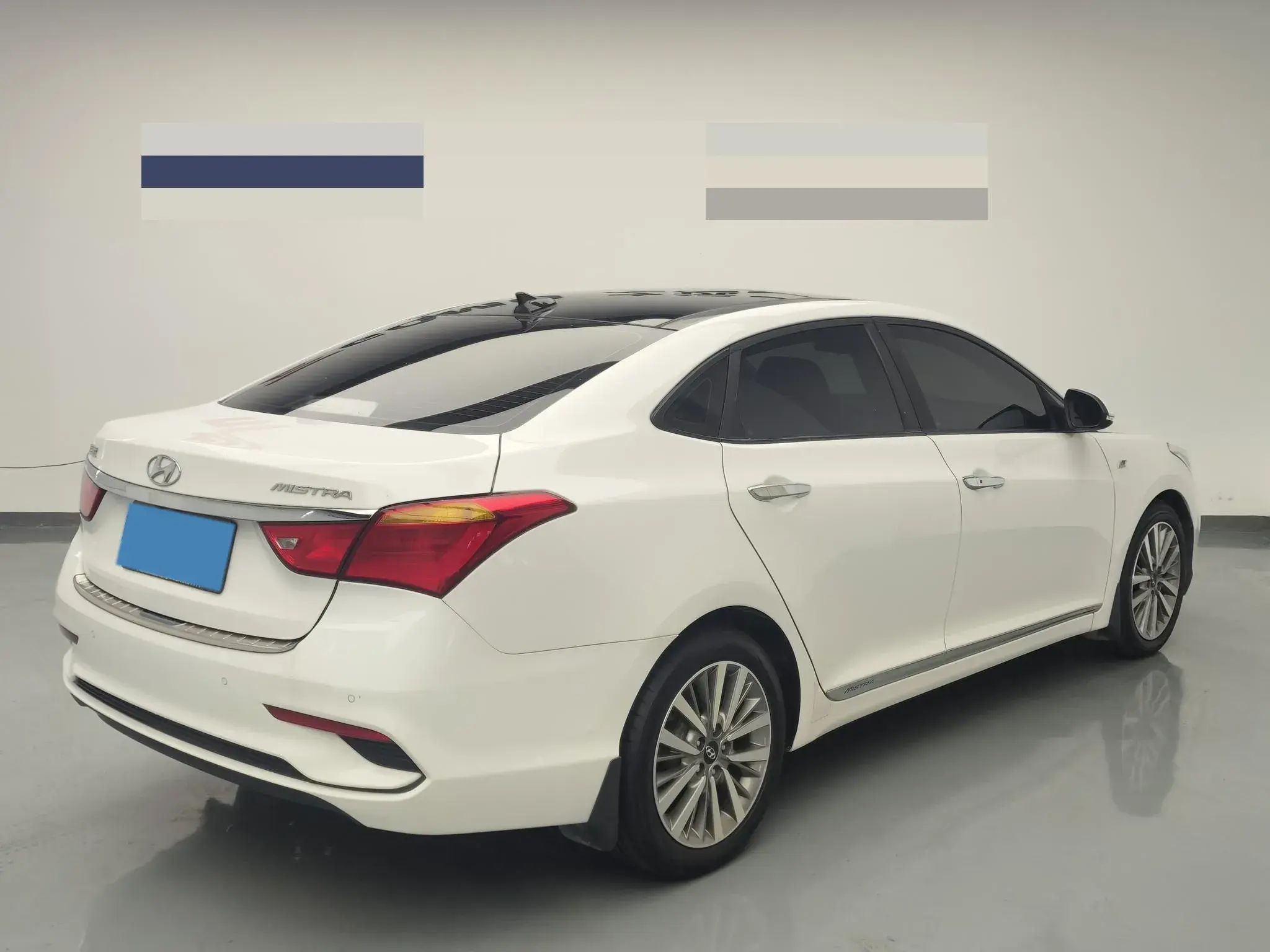 2019 HYUNDAI MISTRA thumbnail 4