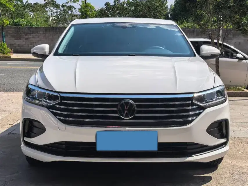 2023 VOLKSWAGEN LAVIDA thumbnail 2