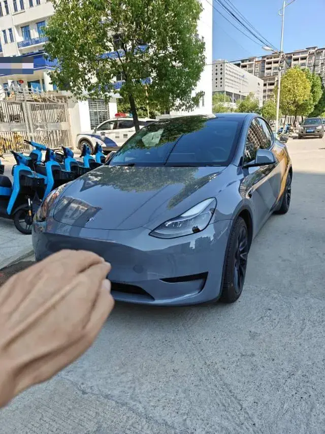 2022 TESLA MODEL view 1