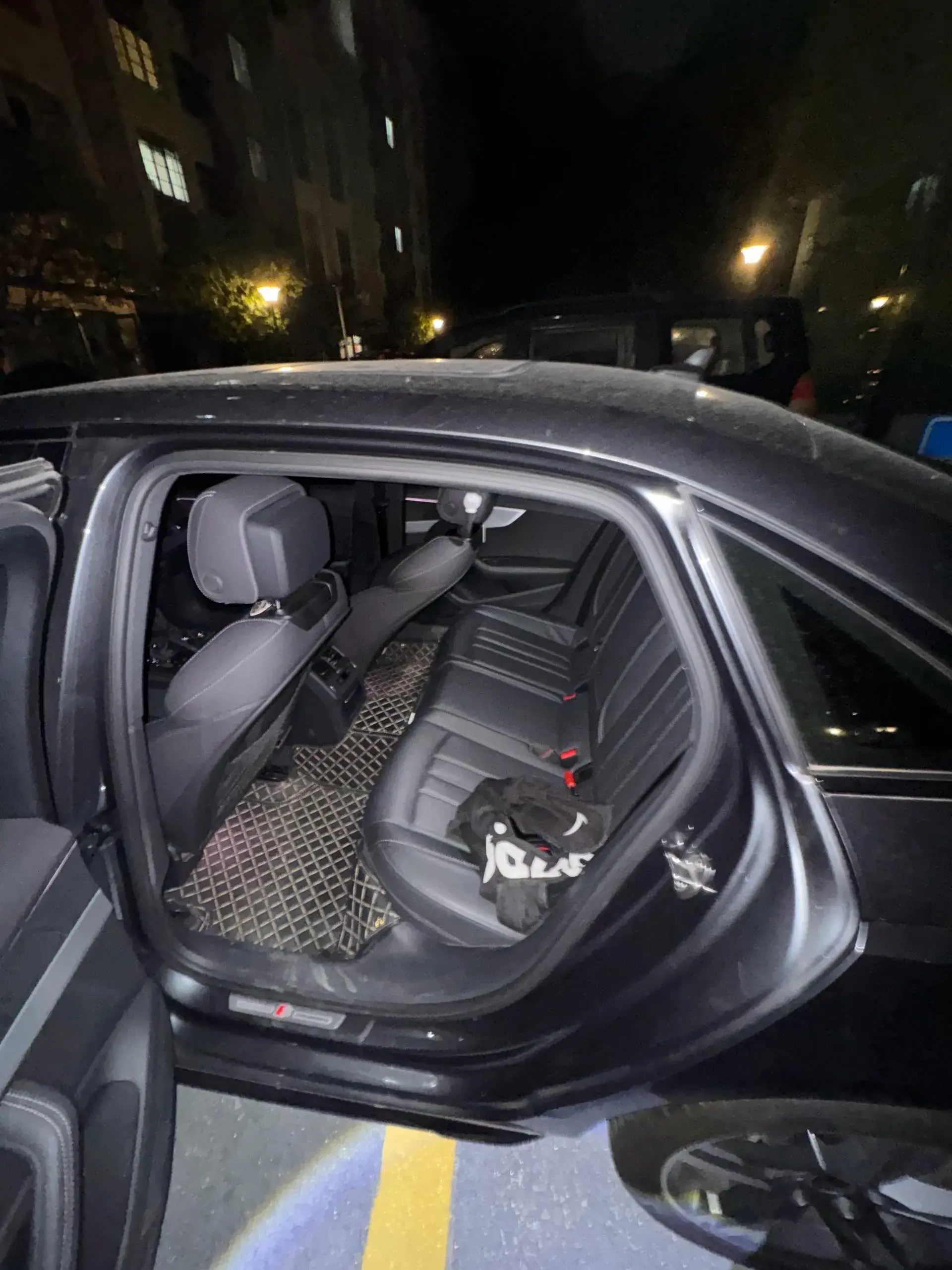 2022 AUDI A4L thumbnail 4