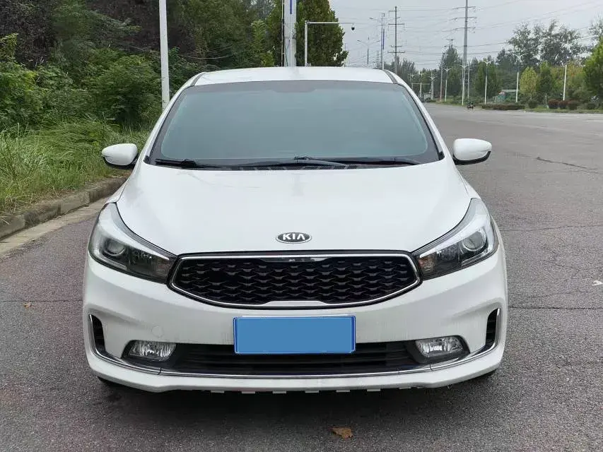 2017 KIA K3 thumbnail 2