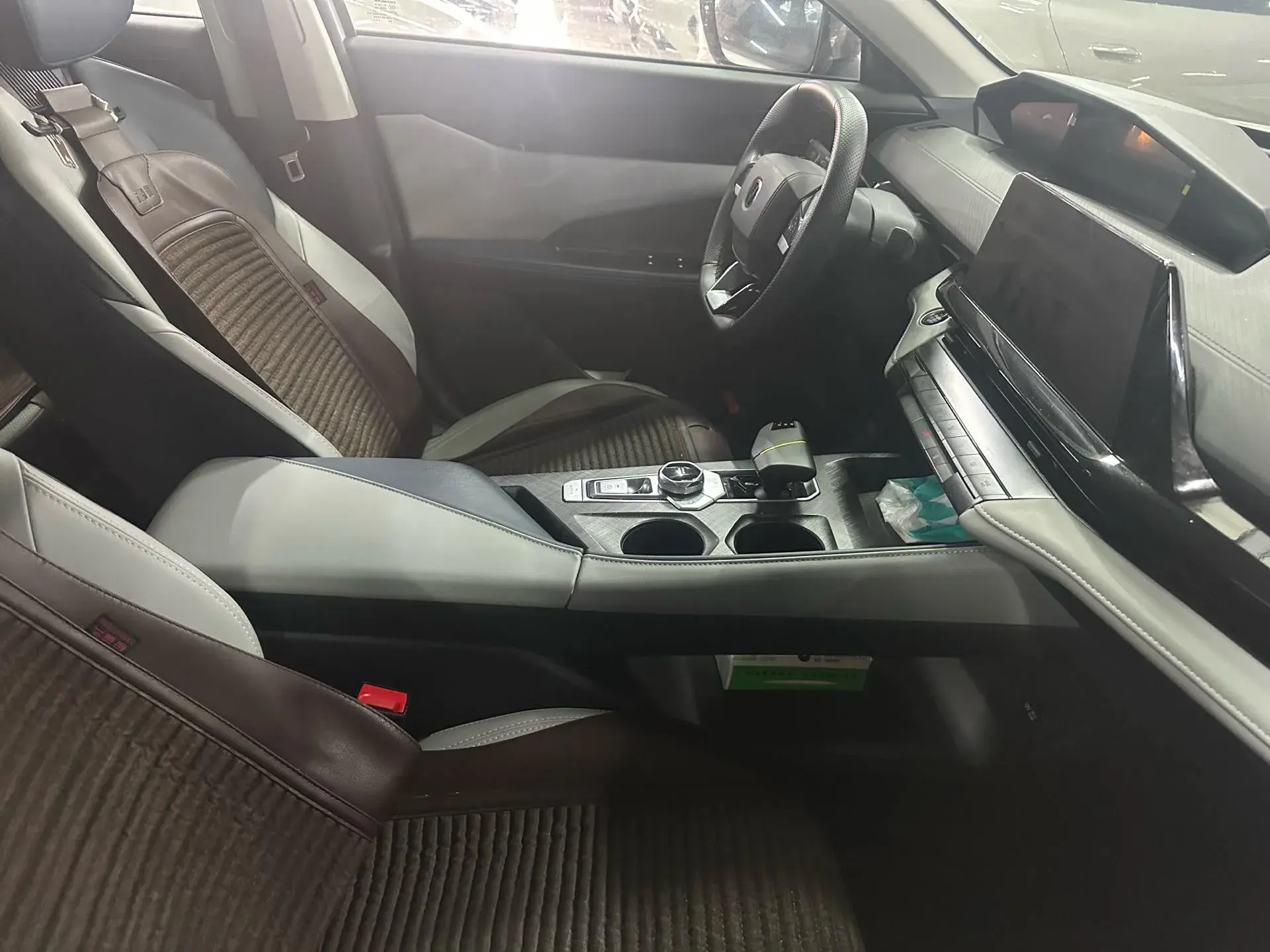 2023 CHANGAN UNI-V thumbnail 3