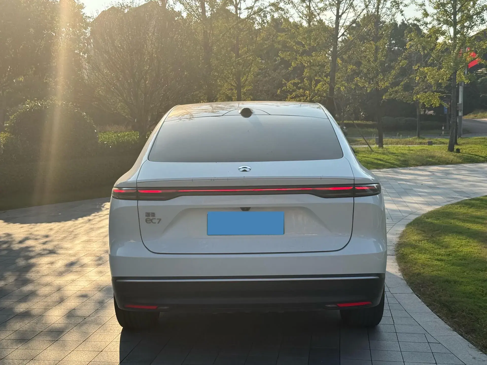 2024 NIO EC7 thumbnail 4