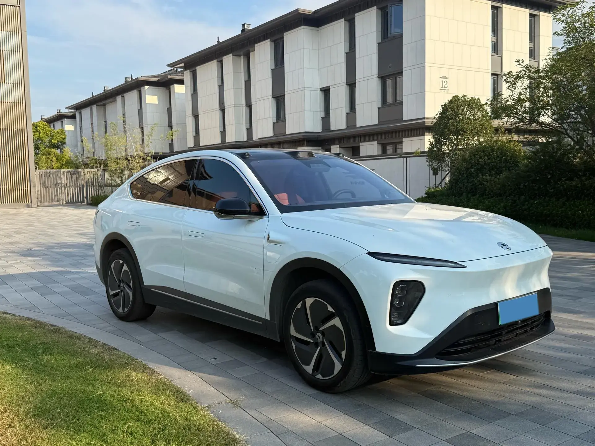 2024 NIO EC7 thumbnail 3