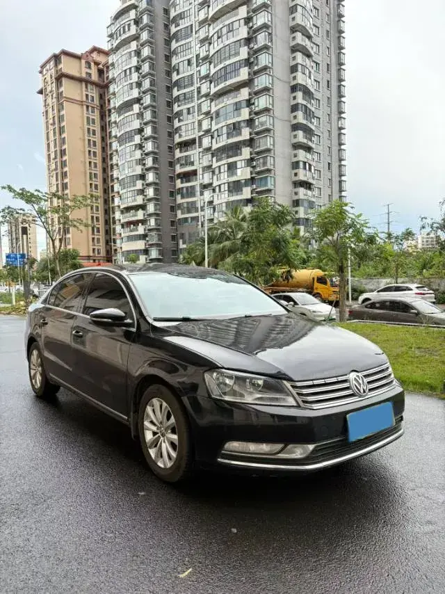 2015 VOLKSWAGEN MAGOTAN thumbnail 3