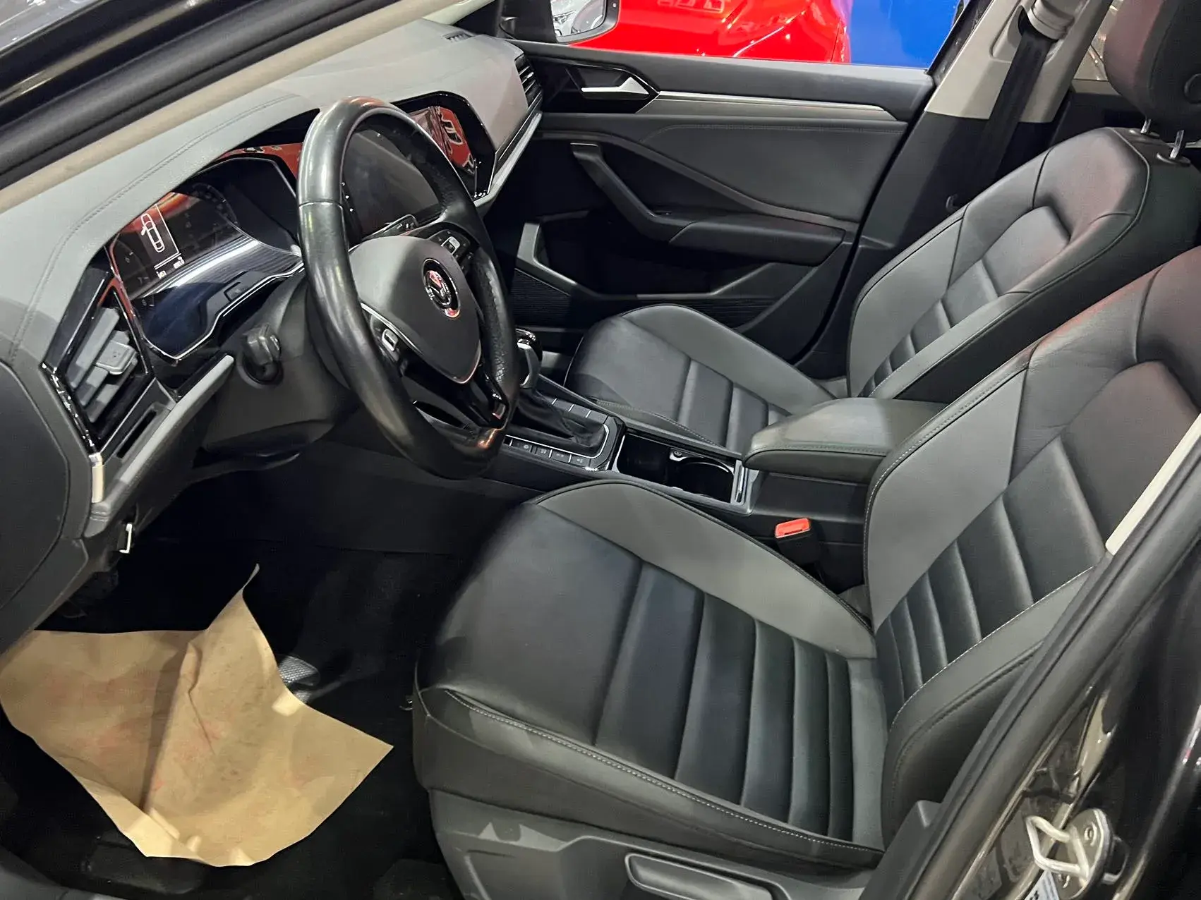 2019 VOLKSWAGEN SAGITAR thumbnail 2