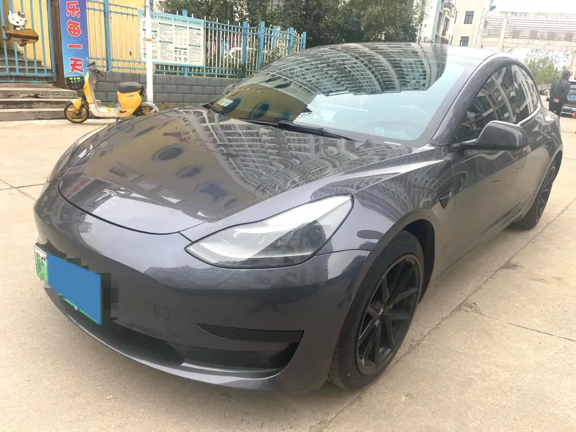 2021 TESLA MODEL view 1