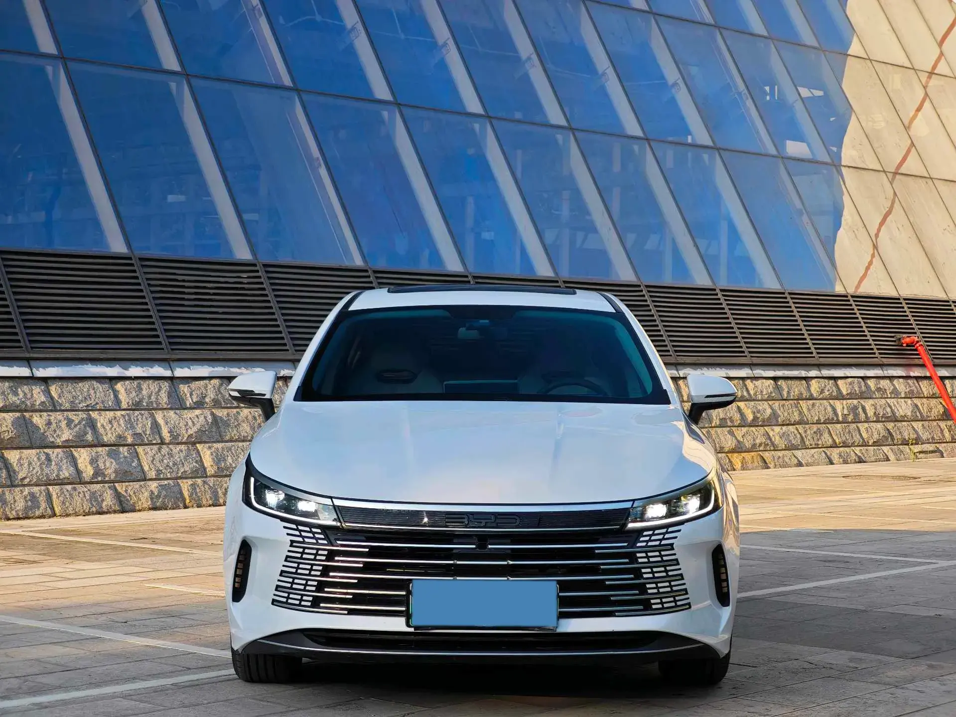 2023 BYD DESTROYER thumbnail 3