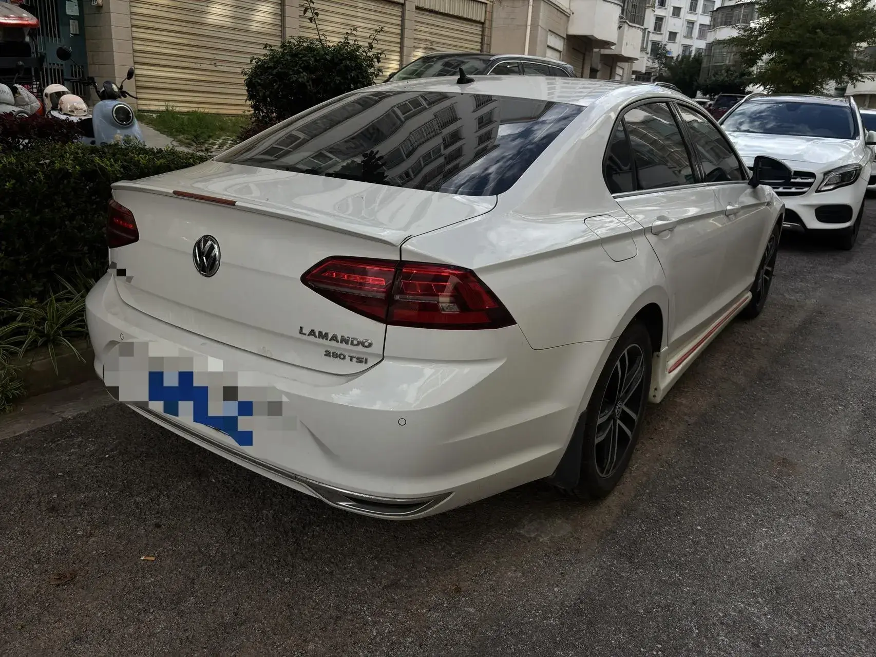 2019 VOLKSWAGEN LAMANDO thumbnail 2