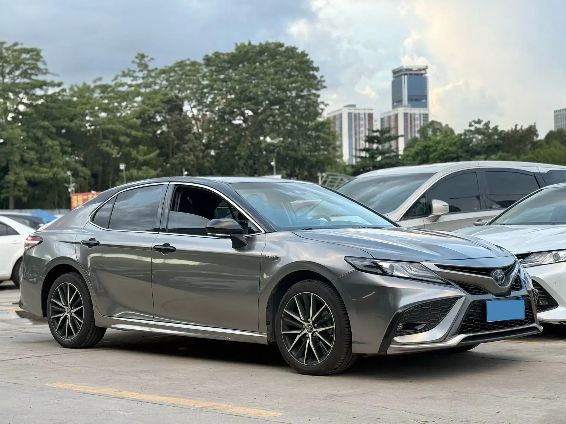 2021 TOYOTA CAMRY thumbnail 3