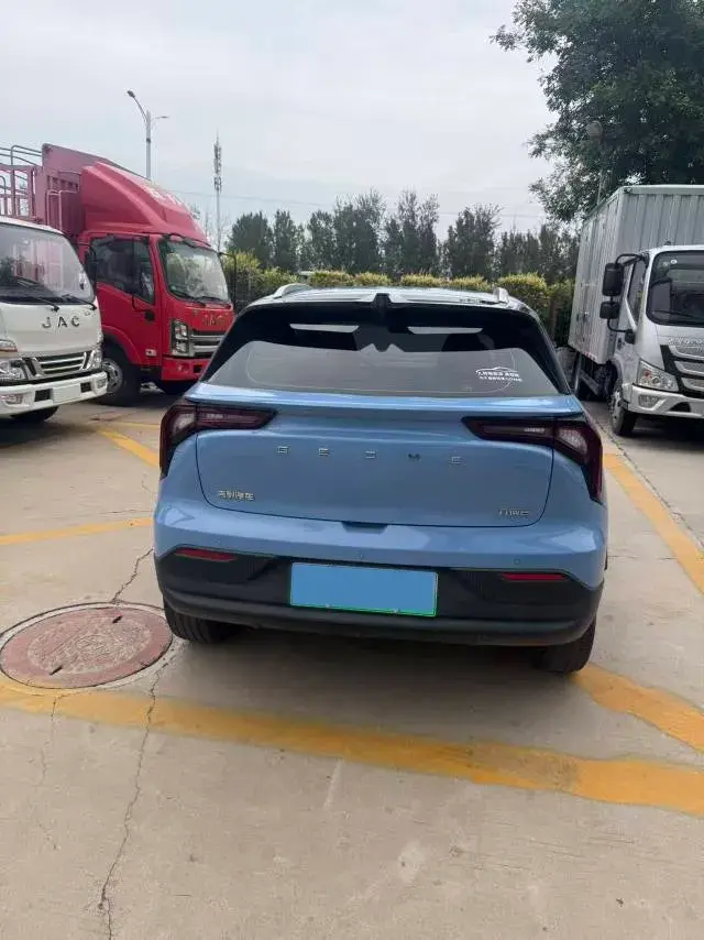 2022 GEOMETRY E thumbnail 3