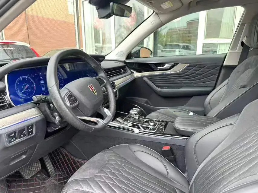 2022 HONGQI HS5 thumbnail 2