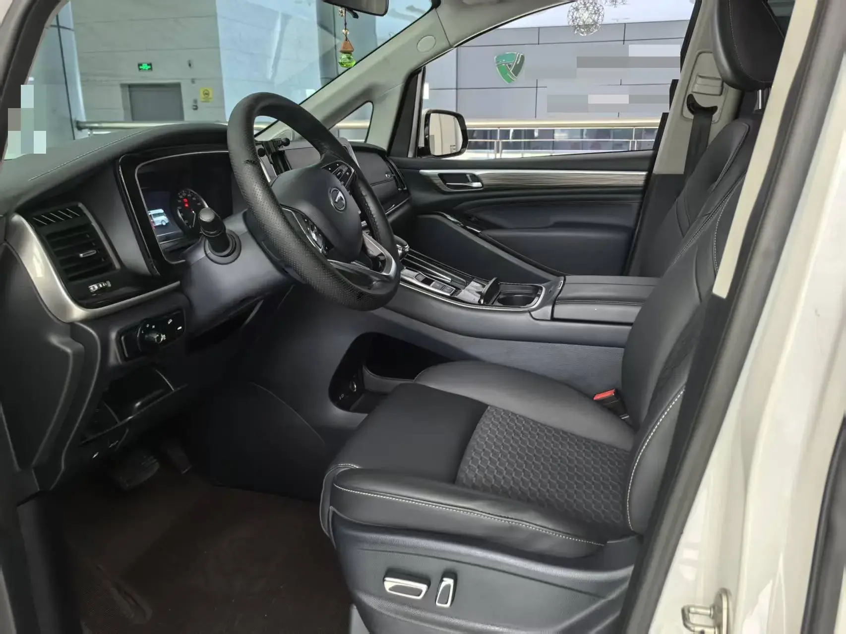 2023 GAC TRUMPCHI thumbnail 4